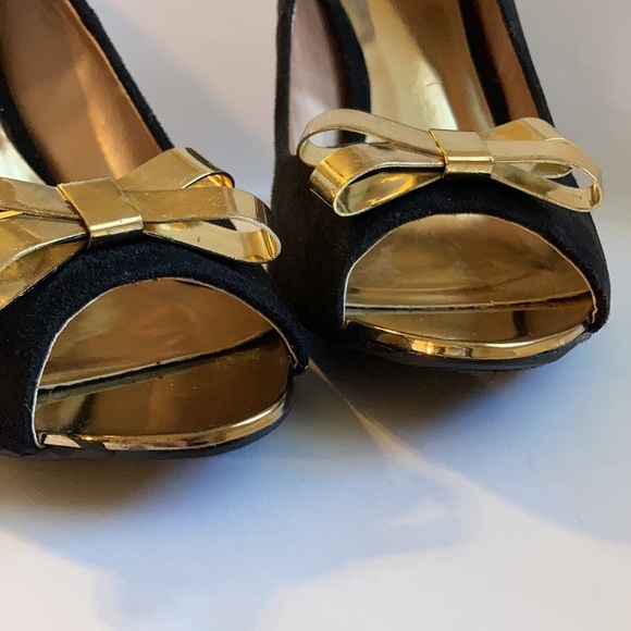 Holiday Party Shoes Tied w\ a Bow - Picture 9 of 10